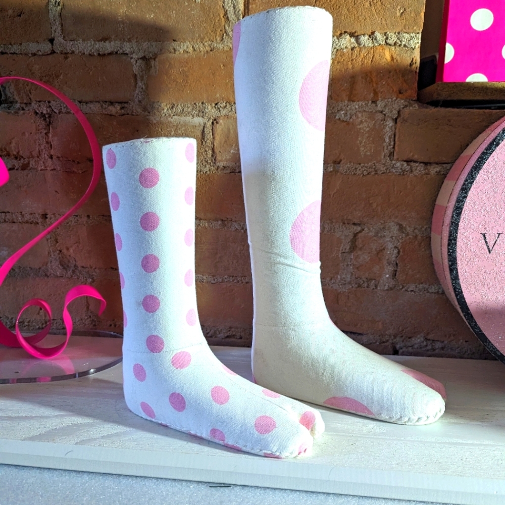PINK store display
